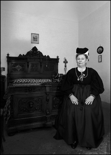 ITALY, Abruzzi, Scanno. Woman wearing traditional costume.