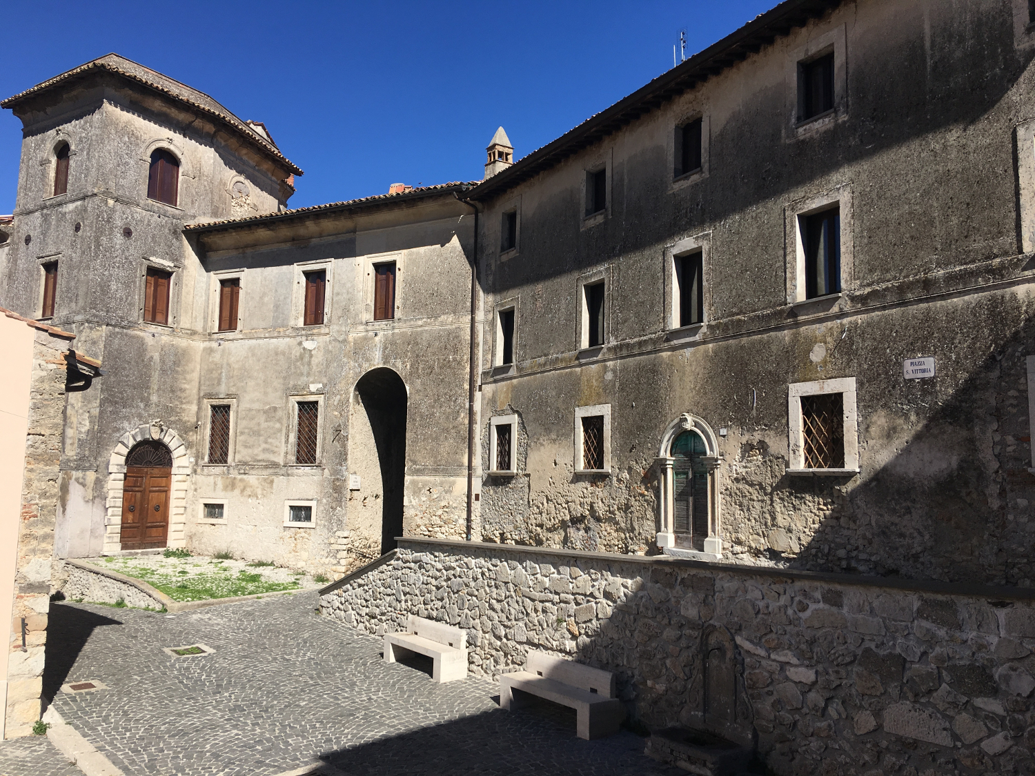 rocaille-blog-le-muse-di-anticoli-corrado-25