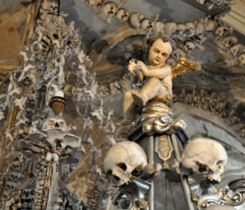 rocaille-sedlec-ossuary-prague