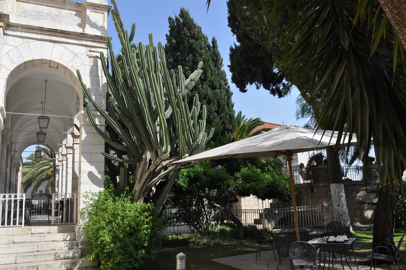 rocaille-blog-jerusalem-israel-holy-land-easter-austrian-hospice-rooftop-50